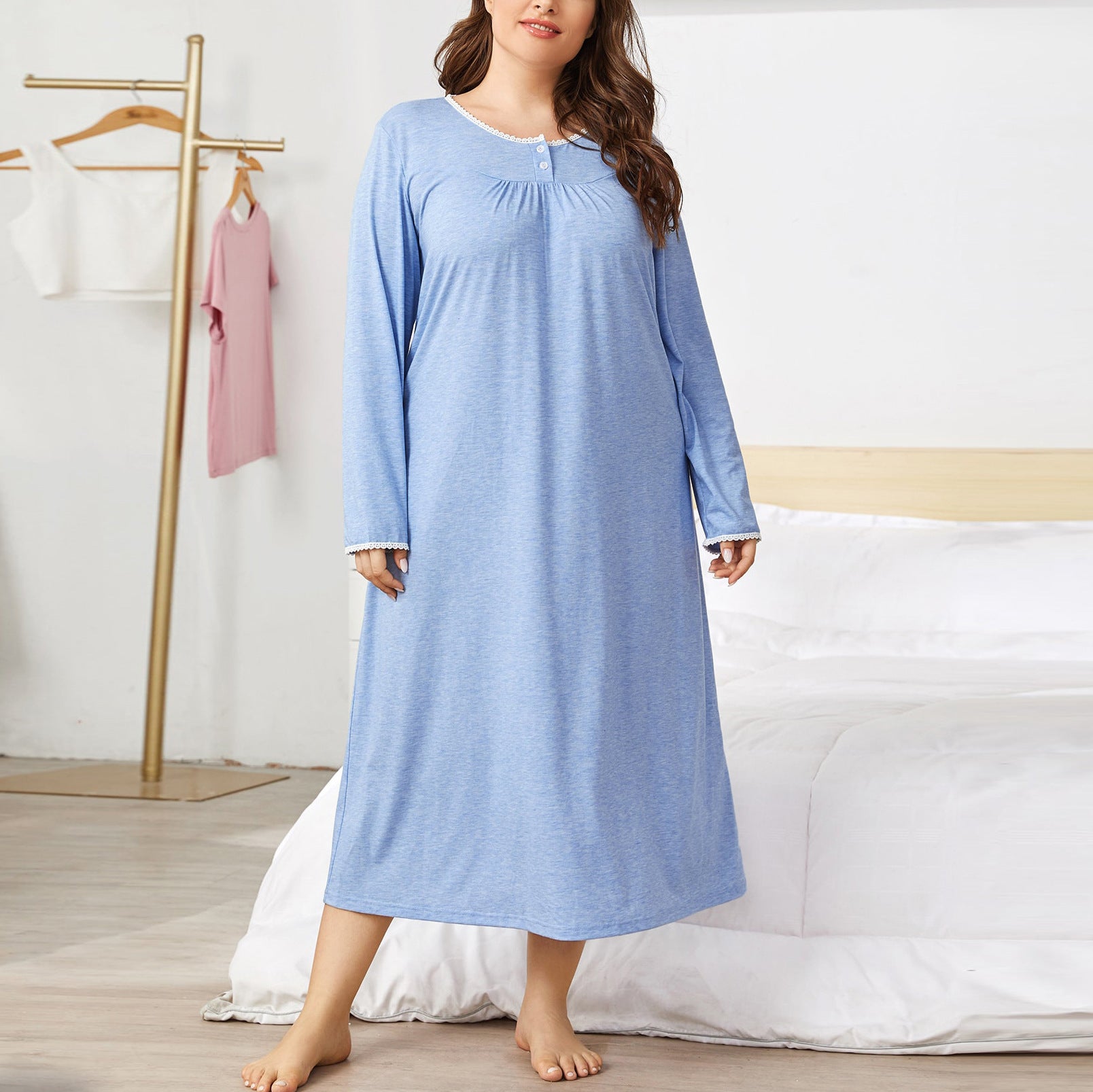 Women's Lace Stitching Pleated Long-sleeved Nightdress