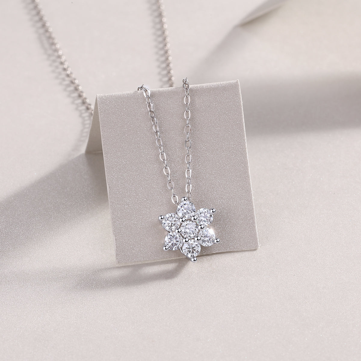 Snowflakes Fluttering - A Fashionable And Luxurious Diamond Jewelry Pendant Set With Moissanite S925 Sterling Silver And Platinum Plating