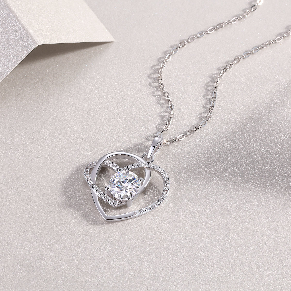 Heart To Heart - A Fashionable And Luxurious Diamond Jewelry Pendant Set With 1-carat Moissan Diamond S925 Sterling Silver And Platinum Plating